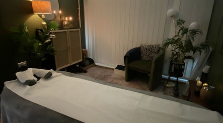 The Wellness Lounge