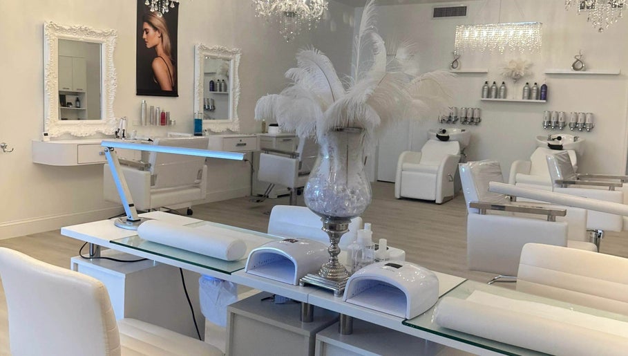 Hair-ology and Spa Cocoa Beach afbeelding 1