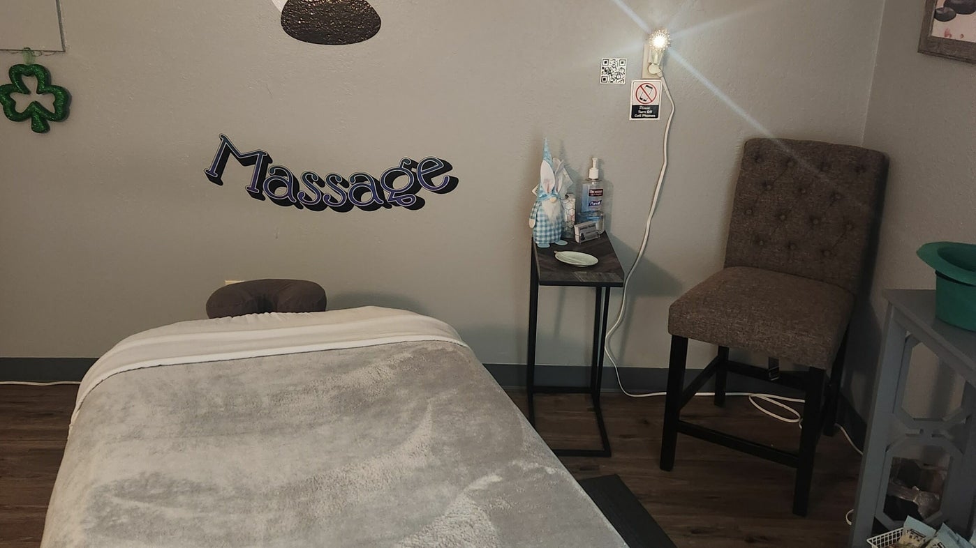 Unwindz Massage - 4249 West Ina Road Suite 125 - Tucson | Fresha