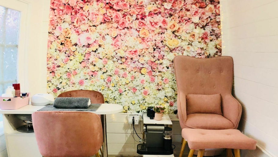 Mirabeautylounge  image 1