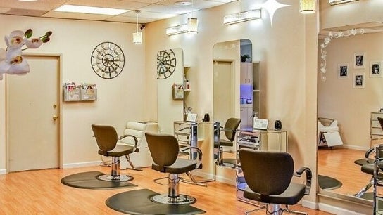 Xpressions Salon & Day Spa