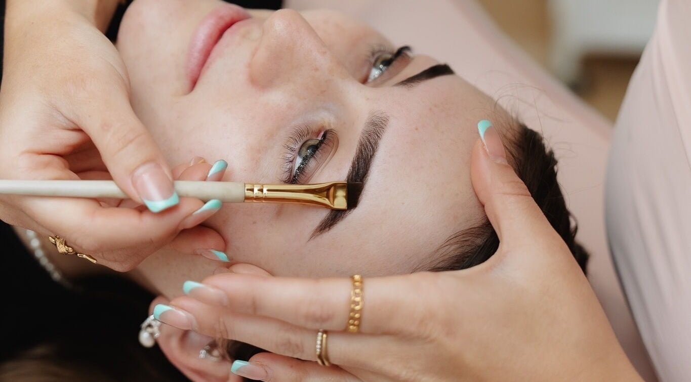 Eyebrow shaping at Beauty by Indi - Myaree, Western Australia, AU enhances natural beauty.