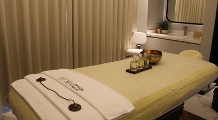 Wellbeings Holistic Healing, Hotel Indigo Dubai