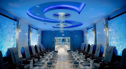LT Nails Lounge