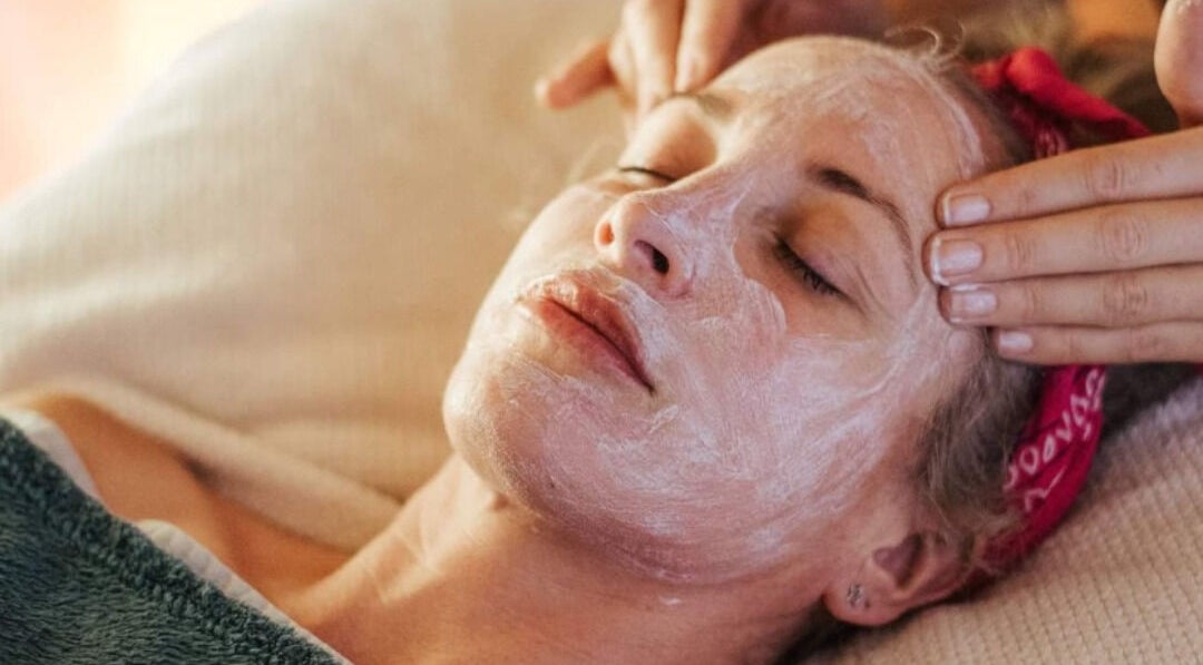 Relaxing facial treatment at Santé Spa Retreat in Sandiway, England, GB promotes skin rejuvenation.