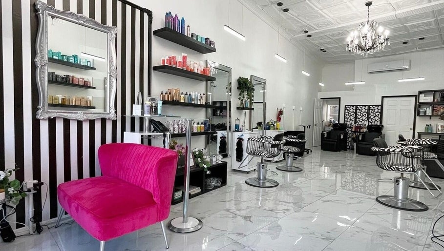 Bella Noir beauty salon and barber shop imagem 1