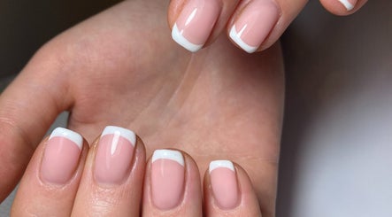 Foxy Nails image 3