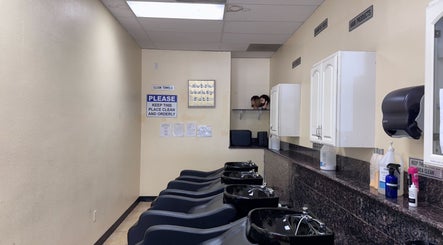 Saddleback Beauty Academy, bilde 3
