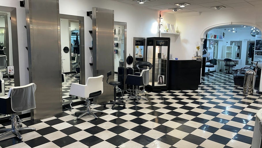 The Hair Studio Southsea imaginea 1