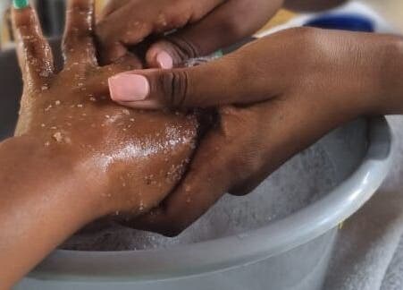 A relaxing hand massage treatment at Emihle Wellness & Mobile Spa, Berea, Kwazulu-natal, ZA.
