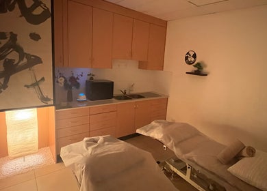 Cozy treatment room at Zen Japanese Massage - Enmore, Enmore, New South Wales, AU featuring relaxing ambiance.