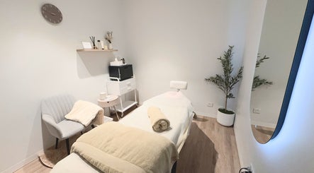 Tranquil massage room at Zen Japanese Massage Platinum - St Leonards, New South Wales, AU. Minimalist design.