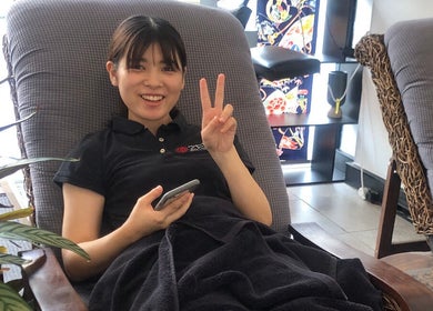 Guest enjoying relaxation at Zen Japanese Massage - Wollongong, New South Wales, AU.