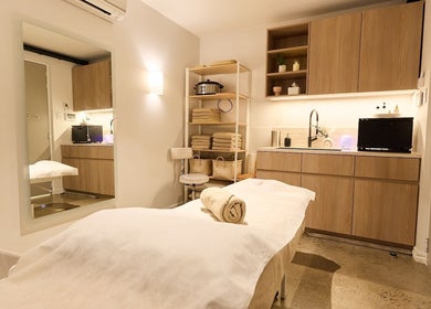 Cozy massage room at Zen Japanese Massage Platinum - Surry Hills, offering relaxation in Surry Hills, New South Wales, AU.
