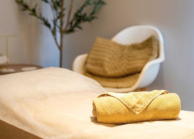 Relaxing massage room at Zen Japanese Massage Platinum - Surry Hills, Surry Hills, New South Wales, AU.