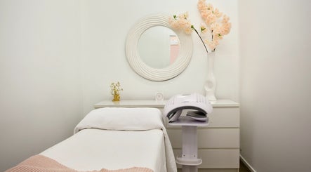 Immagine 3, Nv’s Skin and Body Clinic