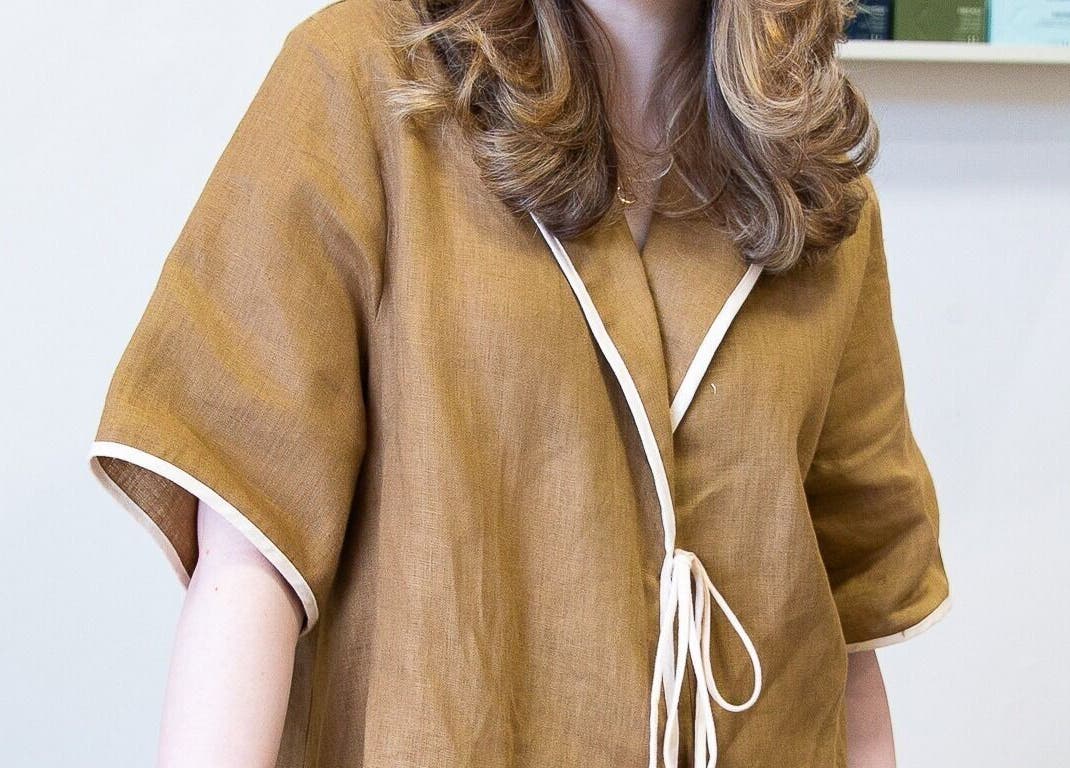 Client enjoying a relaxing moment at Bhãva Salon, Teneriffe, Queensland, AU.