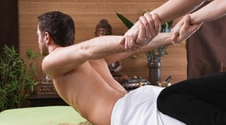 Spiritual Healing Massage Therapy imagem 2
