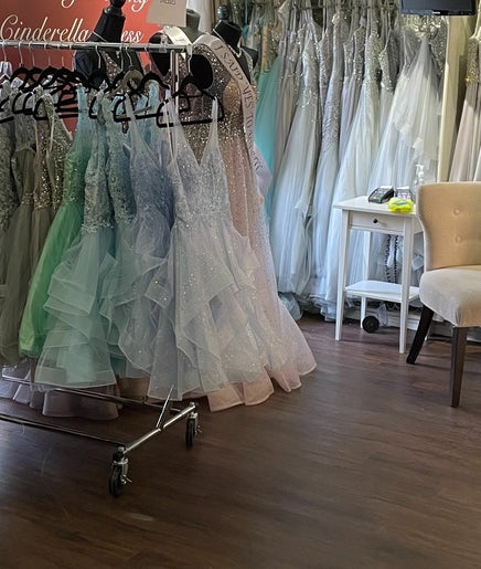 Cinderella Ball Gowns and Beauty Parlour Ltd kép 2