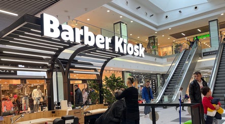 Barber Kiosk - Auchan Titan