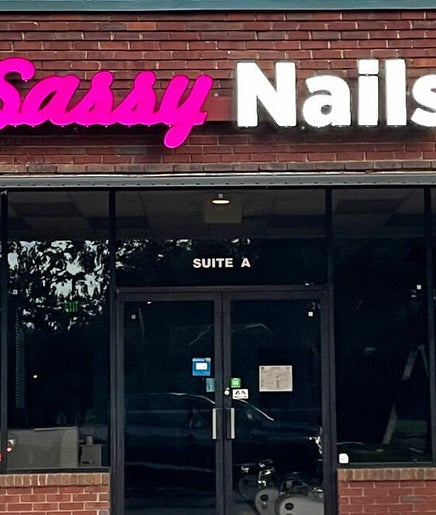 Sassy Nails изображение 2