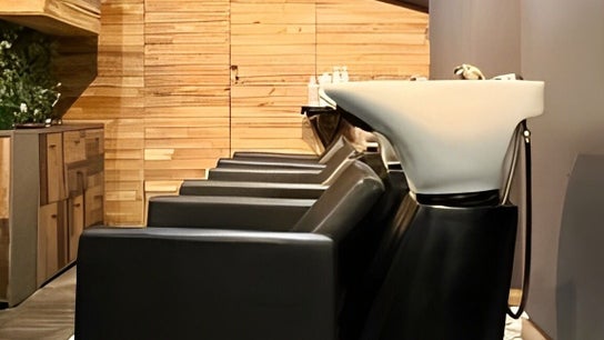 Megy’s Hair Studio