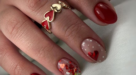 Dior Nails PR image 3
