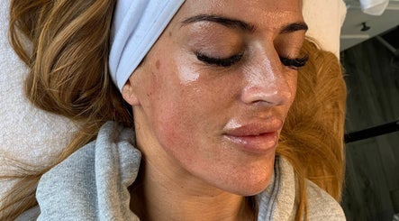 Rejuvenating Skin Aesthetics