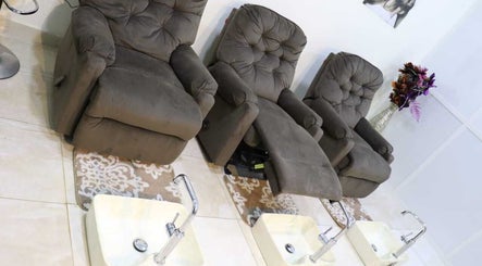 Rumana Ladies Salon