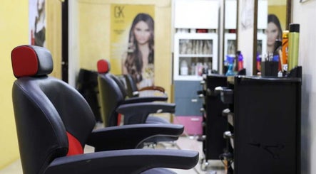 Rumana Ladies Salon image 2