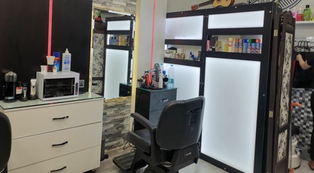 Kenchie Gents Salon - Al Nahda, bild 3