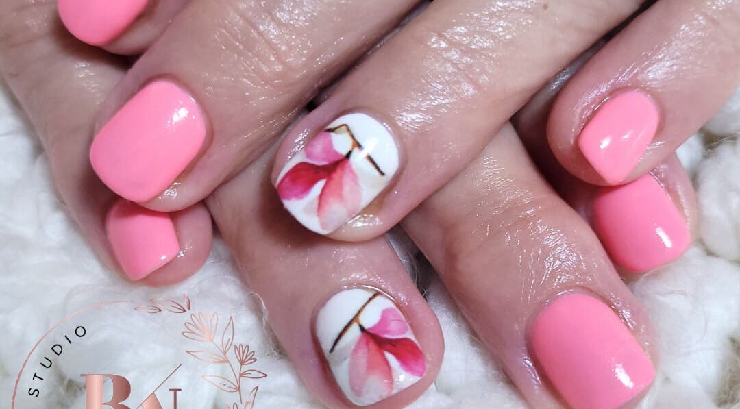 Beautiful floral nail art at Bella Nova Nail Studio, Letsitele, Limpopo, ZA, highlighting vibrant nail designs.