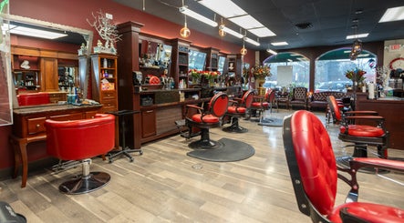 Imagen 2 de Yana's Barbershop of Ravinia