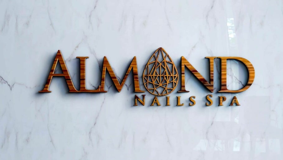 Almond Nails Spa billede 1
