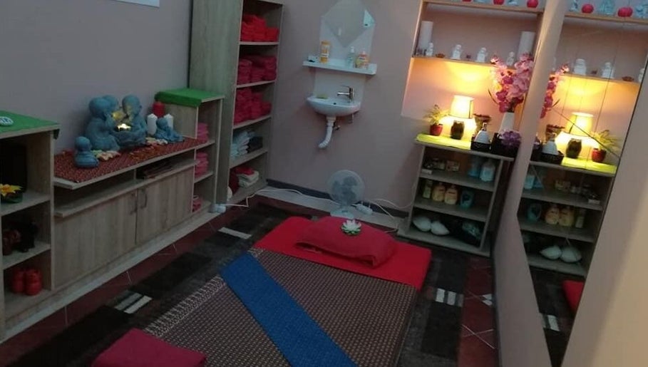 Hangulatos masszázsszoba a Smile Thai Masszázsszalonban, Budapest, Magyar, HU.