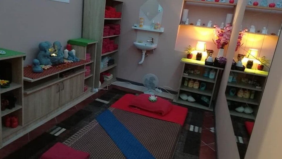 Hangulatos masszázsszoba a Smile Thai Masszázsszalonban, Budapest, Magyar, HU.