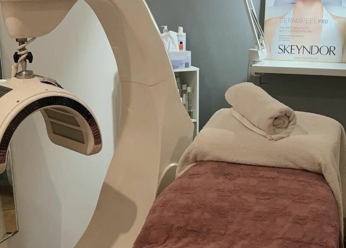 Cozy treatment room at Dynamic Skin Services, Crawley, Western Australia, AU featuring modern skincare equipment.
