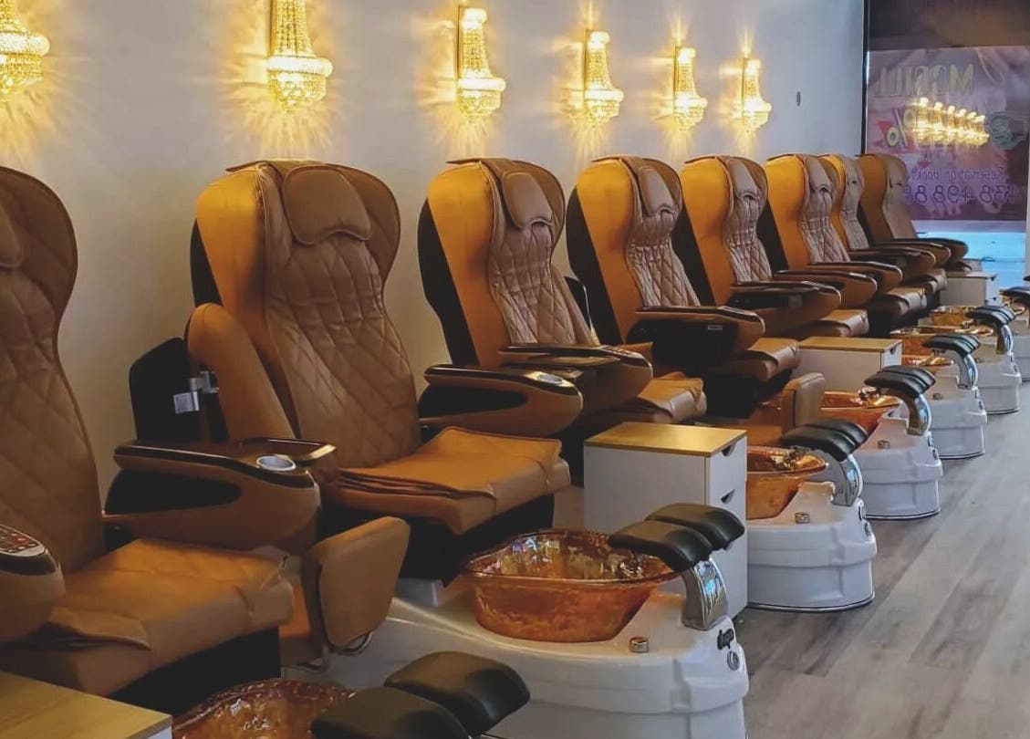 Luxurious pedicure chairs at Ongles McGill, Montréal, Québec, CA, designed for ultimate relaxation.