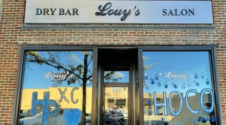Dry Bar Louys Salon imagem 2