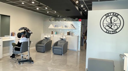 Dry Bar Louys Salon