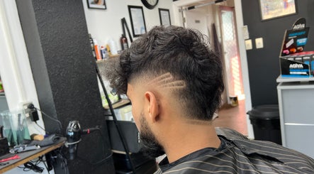K1 Barbers image 3