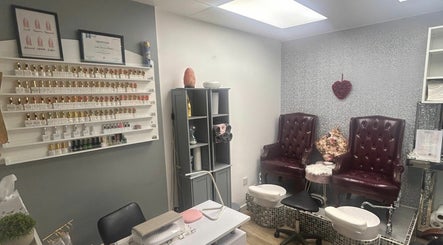 Leila’s Beauty Lounge image 2