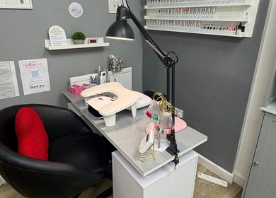 Elegant nail station at Leila’s Beauty Lounge in Birmingham, England, GB, showcasing a modern manicure setup.