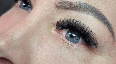 Close-up of eyelash extensions at Lottie's Place, Rochedale South, Queensland, moving to Loganlea 17/11/25.