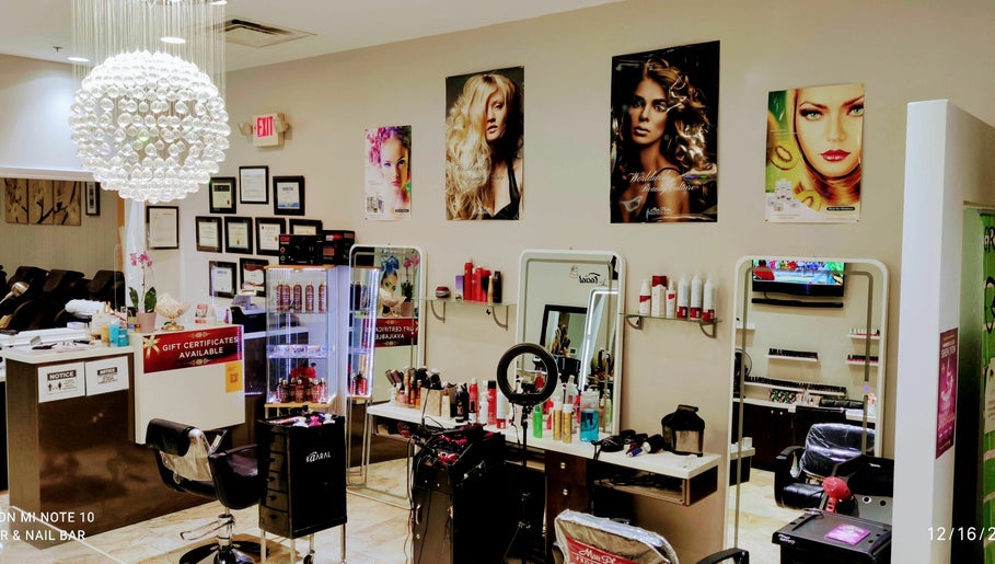 LC Hair & Nail Bar image 1