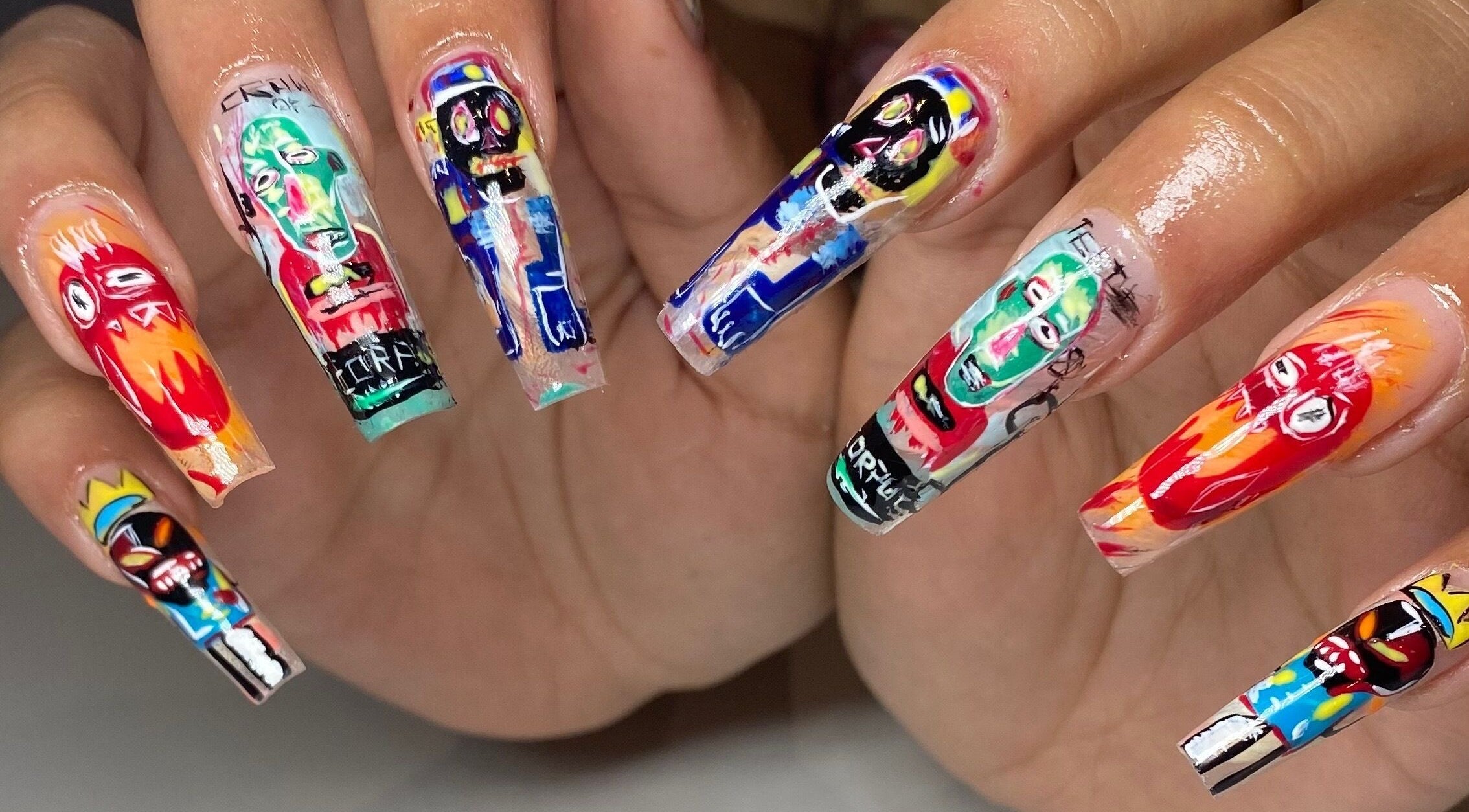 Expression artistique des ongles, design moderne à Laul and Nails, La Garenne-Colombes, Île-de-France, FR.