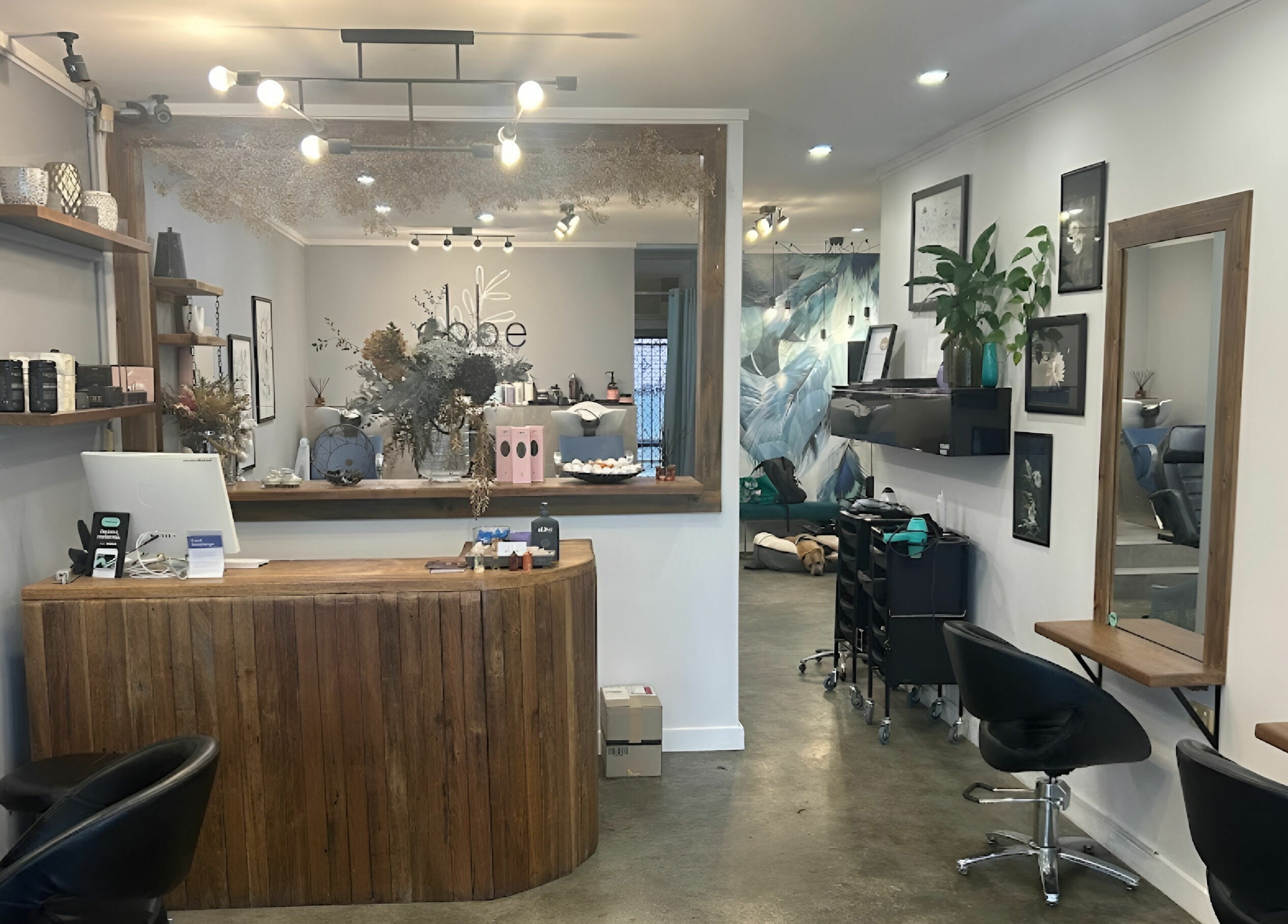 Elegant reception at Cosimo Hair Studio | Broadbeach, welcoming clients in Broadbeach, Queensland, AU.