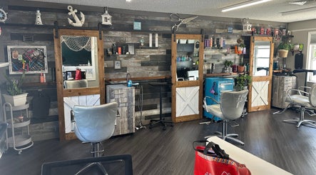 Kat’s Hair Studio - Palm Harbor
