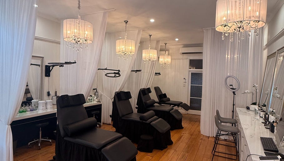 The Brow Bar Coorparoo image 1