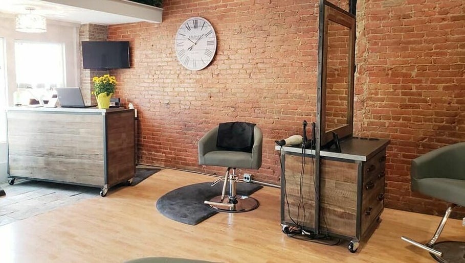 Revive Salon and Day Spa image 1